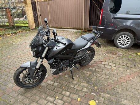 2023 Bajaj Dominar 400, чёрный, 395000 рублей, вид 1