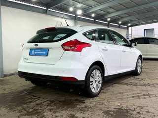 2016 Ford Focus III Рестайлинг, белый, 859000 рублей, вид 5