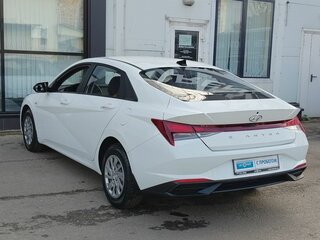 2022 Hyundai Elantra VII (CN7), белый, 2000000 рублей, вид 5