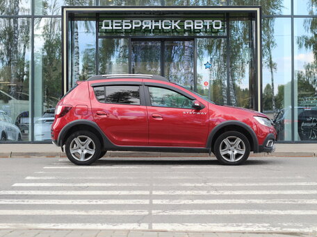 2019 Renault Sandero Stepway II Рестайлинг, красный, 1120000 рублей, вид 2