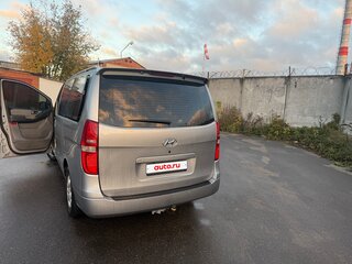 2011 Hyundai Grand Starex I, серый, 1600000 рублей, вид 4