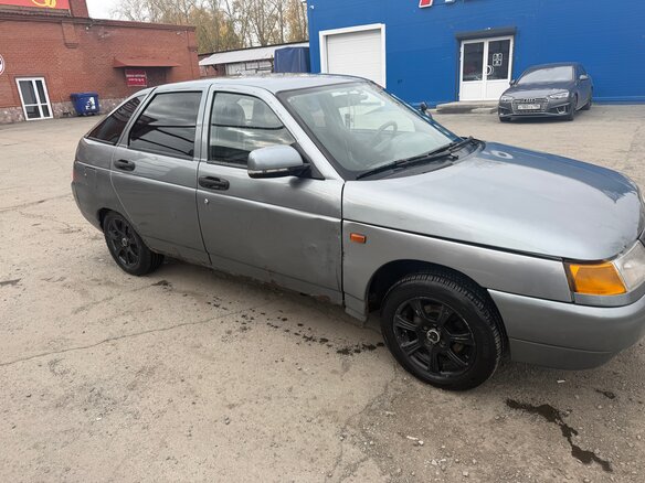 2005 Lada (ВАЗ) 2112, серебристый, 85000 рублей - вид 3