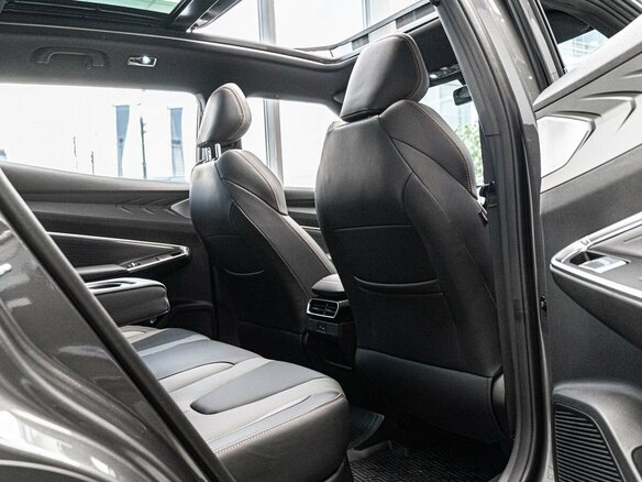 2026 Geely Cityray, серый, 3344990 рублей - вид 7