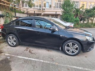 2011 Chevrolet Cruze I, чёрный, 430000 рублей, вид 5