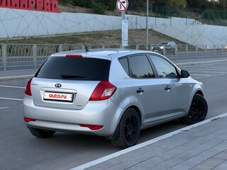 2011 Kia Ceed I Рестайлинг, серебристый, 770000 рублей, вид 5