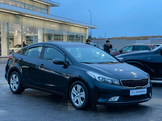 2019 Kia Cerato III Рестайлинг (Classic), синий, 1547000 рублей, вид 3