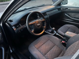 2000 Audi A6 II (C5), серебристый, 520000 рублей, вид 5