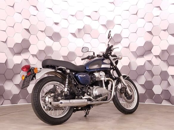 2021 Kawasaki W 800, синий, 777000 рублей - вид 6