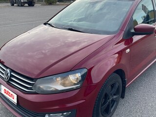 2017 Volkswagen Polo V Рестайлинг, пурпурный, 900000 рублей, вид 1