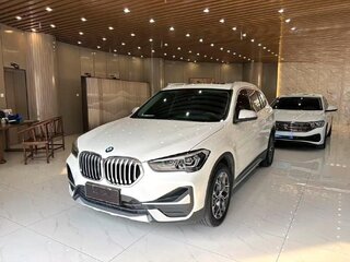 2022 BMW X1 Long 20Li sDrive II (F48) Рестайлинг, белый, 2320000 рублей, вид 2