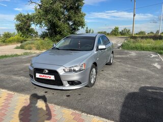 2011 Mitsubishi Lancer X Рестайлинг, серебристый, 640000 рублей, вид 1