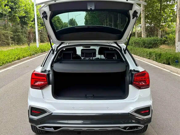 2022 Audi Q2 L 35 TFSI I Рестайлинг, белый, 1820000 рублей - вид 14