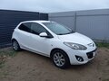 2012 Mazda 2 II Рестайлинг (DE2), белый, 750000 рублей - вид 2
