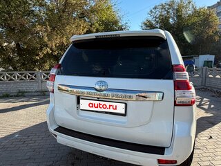 2014 Toyota Land Cruiser Prado 150 Series Рестайлинг 1, белый, 2895000 рублей, вид 4