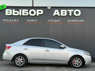 2009 Kia Cerato 4-speed II, серебристый, 790000 рублей, вид 3