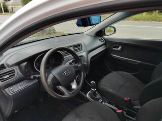 2012 Kia Rio 5-speed III, белый, 750000 рублей, вид 5