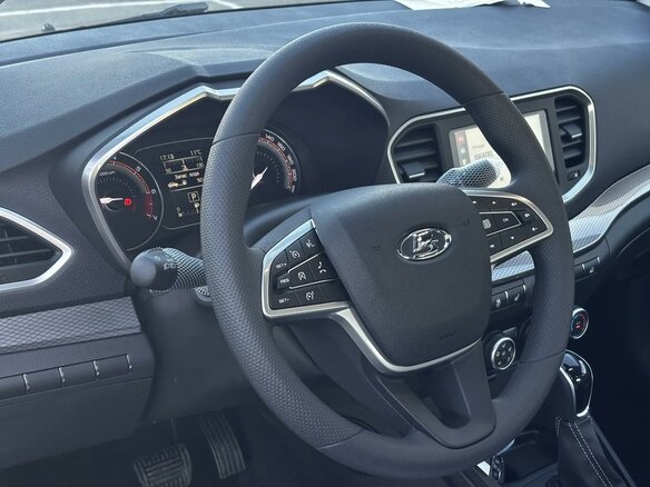 2026 Lada (ВАЗ) Vesta I Рестайлинг (NG), коричневый, 1755000 рублей - вид 5