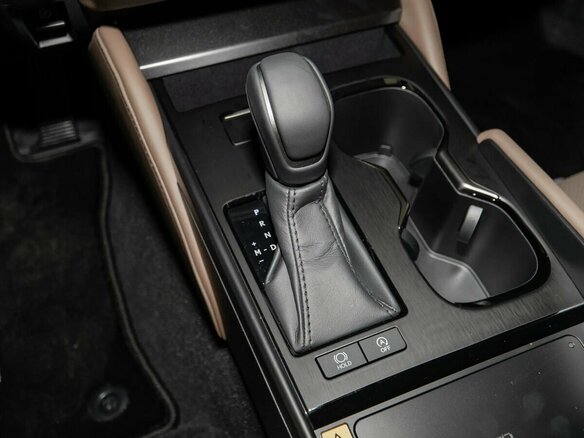 2026 Lexus ES 200 VII Рестайлинг 2, чёрный, 5690000 рублей - вид 11