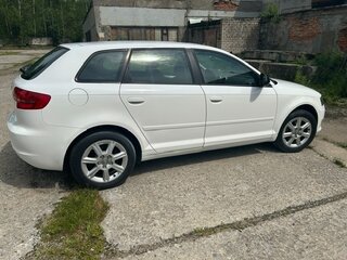 2010 Audi A3 II (8P) Рестайлинг 2, белый, 750000 рублей, вид 4