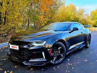 2019 Chevrolet Camaro 10-speed VI Рестайлинг, чёрный, 2490000 рублей, вид 2