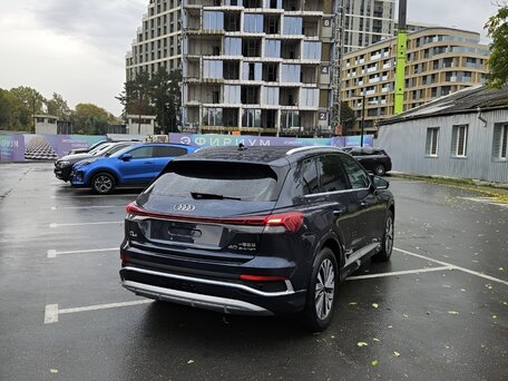 2024 Audi Q4 e-tron 40 I, синий, 4080000 рублей, вид 2