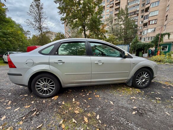 2006 Ford Focus II, серебристый, 630000 рублей - вид 3