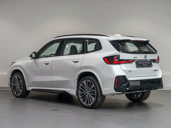 2026 BMW X1 Long 25Li xDrive III (U11/U12), белый, 5890000 рублей - вид 6