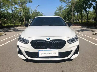 2023 BMW 1 серии 120i III (F52) Рестайлинг, белый, 1810000 рублей, вид 2