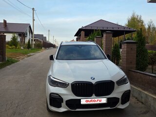 2020 BMW X5 30d IV (G05/G18), белый, 7700000 рублей, вид 3