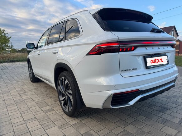 2024 Geely Monjaro I, белый, 3500000 рублей - вид 4
