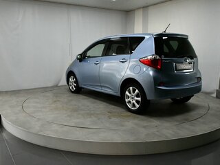 2011 Toyota Ractis II, голубой, 845000 рублей, вид 5