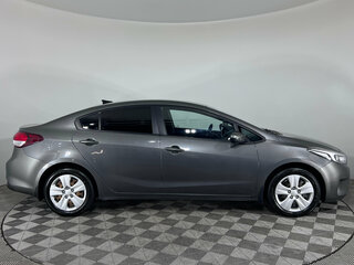 2018 Kia Cerato III Рестайлинг (Classic), серый, 1550000 рублей, вид 4