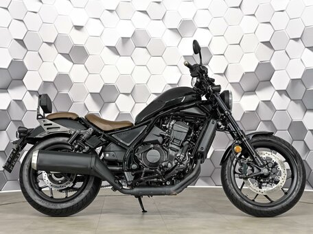 2023 Honda CMX 1100 Rebel, чёрный, 1099000 рублей, вид 3