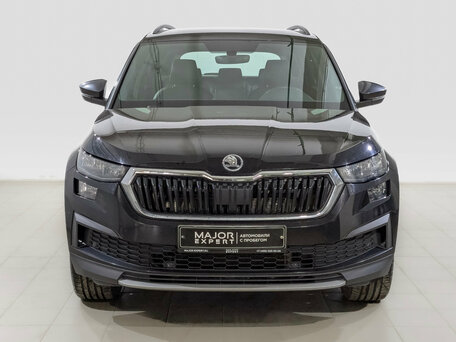 2022 Skoda Kodiaq I Рестайлинг, чёрный, 3180000 рублей, вид 2