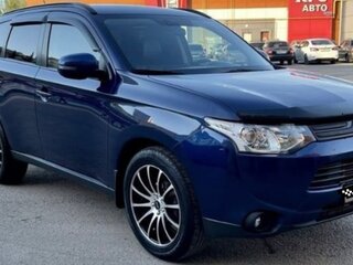 2013 Mitsubishi Outlander III, синий, 1370000 рублей, вид 3