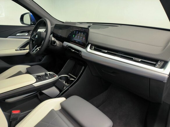 2024 BMW X2 xDrive25i II (U10), синий - вид 6