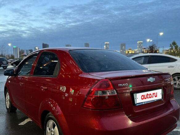 2007 Chevrolet Aveo I Рестайлинг, красный, 400000 рублей - вид 5