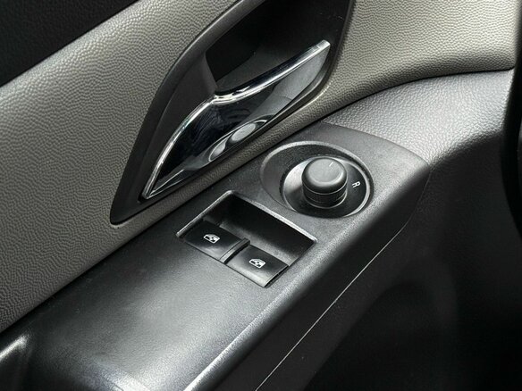 2011 Chevrolet Cruze I, серый, 779000 рублей - вид 21