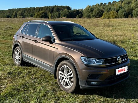 2018 Volkswagen Tiguan II, коричневый, 2149000 рублей, вид 1