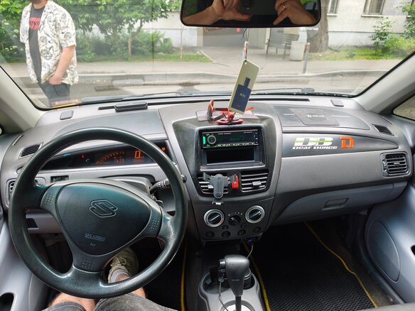 2002 Suzuki Aerio, жёлтый, 390000 рублей - вид 7