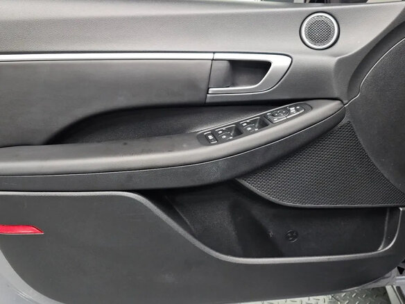 2024 Hyundai Sonata VIII (DN8) Рестайлинг, серебристый, 2210000 рублей - вид 14