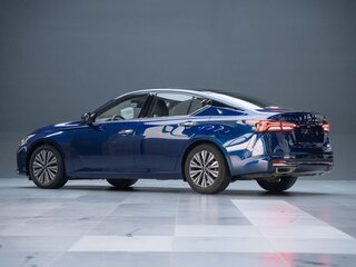 2023 Nissan Altima VI (L34) Рестайлинг, синий, 1620000 рублей, вид 5