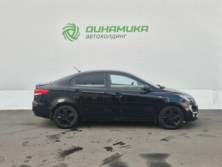 2016 Kia Rio III Рестайлинг, чёрный, 829000 рублей, вид 4