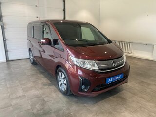 2016 Honda Stepwgn V, красный, 1769000 рублей, вид 3