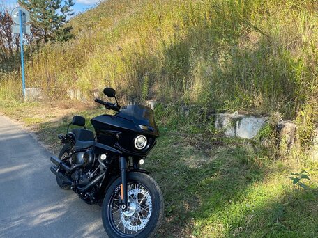 2019 Harley-Davidson Street Bob, чёрный, 1050000 рублей, вид 1