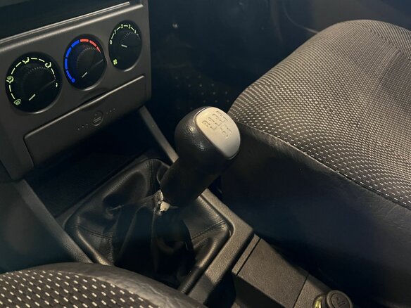 2011 Lada (ВАЗ) Priora I, серебристый, 195000 рублей - вид 28