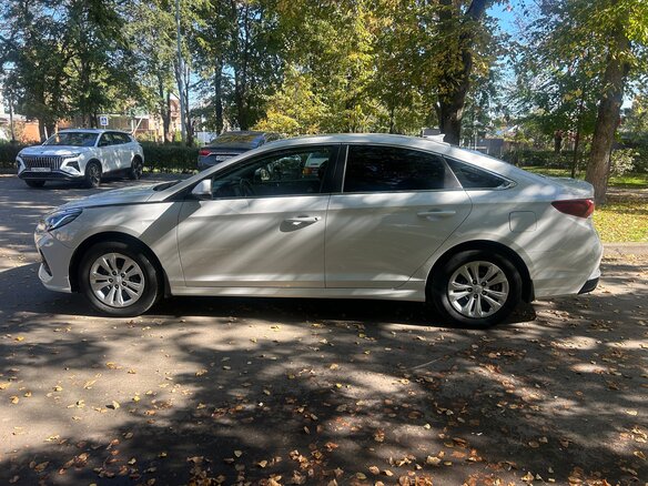 2017 Hyundai Sonata VII (LF) Рестайлинг, белый, 1290000 рублей - вид 6