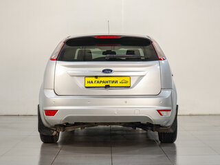 2011 Ford Focus II Рестайлинг, серебристый, 599000 рублей, вид 5