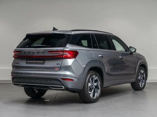 2025 Skoda Kodiaq II, серый, 6400000 рублей, вид 5
