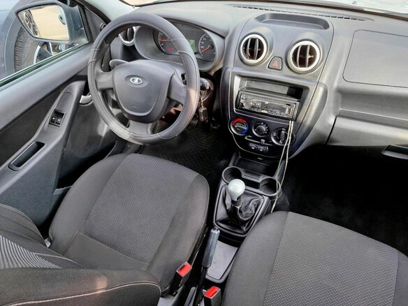 2015 Lada (ВАЗ) Granta I, белый, 322000 рублей - вид 2